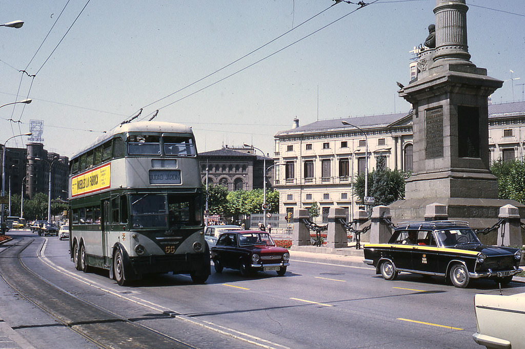 Aragon Square, 1972