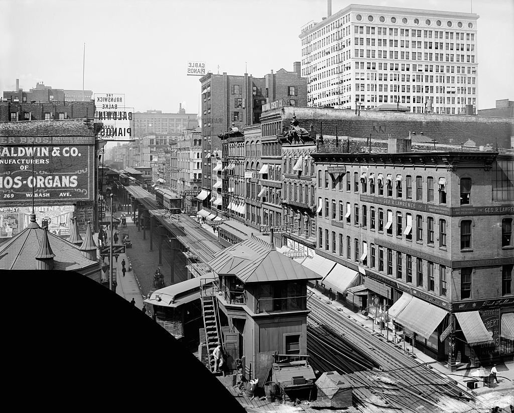 Elevated Railroad, Wabash Avenue, Chicago, Illinois, 1905.