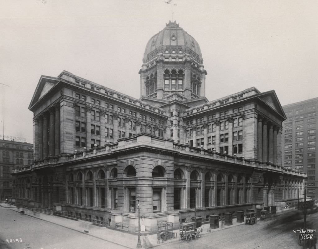 View of the Chicago Federal Building, Chicago, Illinois, 1906.