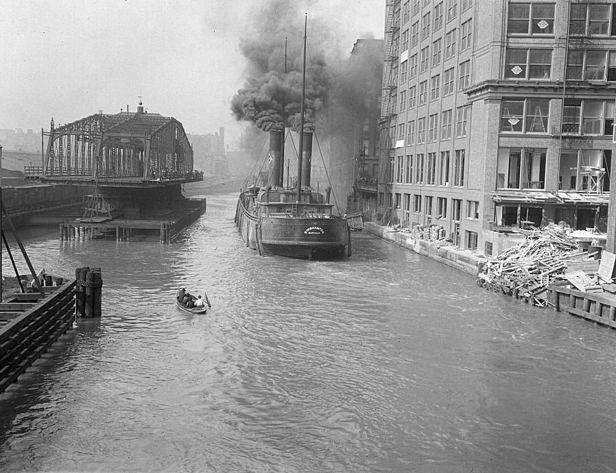 The Binghamton, a freight boat from Buffalo, New York, passing through the Adams Street Bridge, Chicago, Illinois, 1905