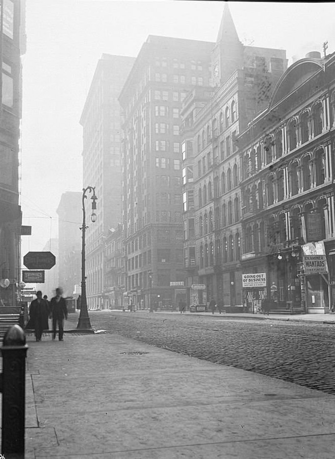 West side of Dearborn Street, south from Washington Street, Chicago, Illinois, 1905