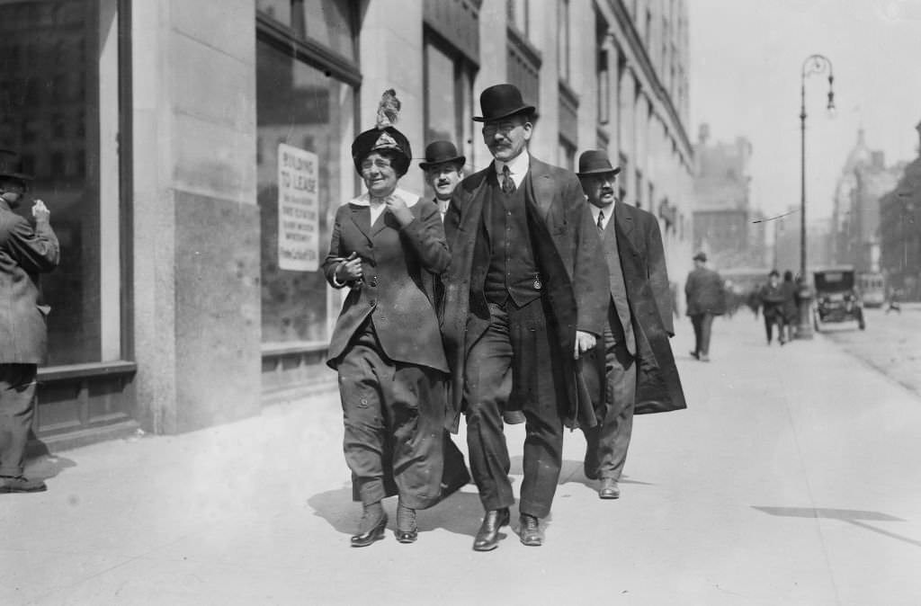 Policewoman Parks of Chicago, 1900s