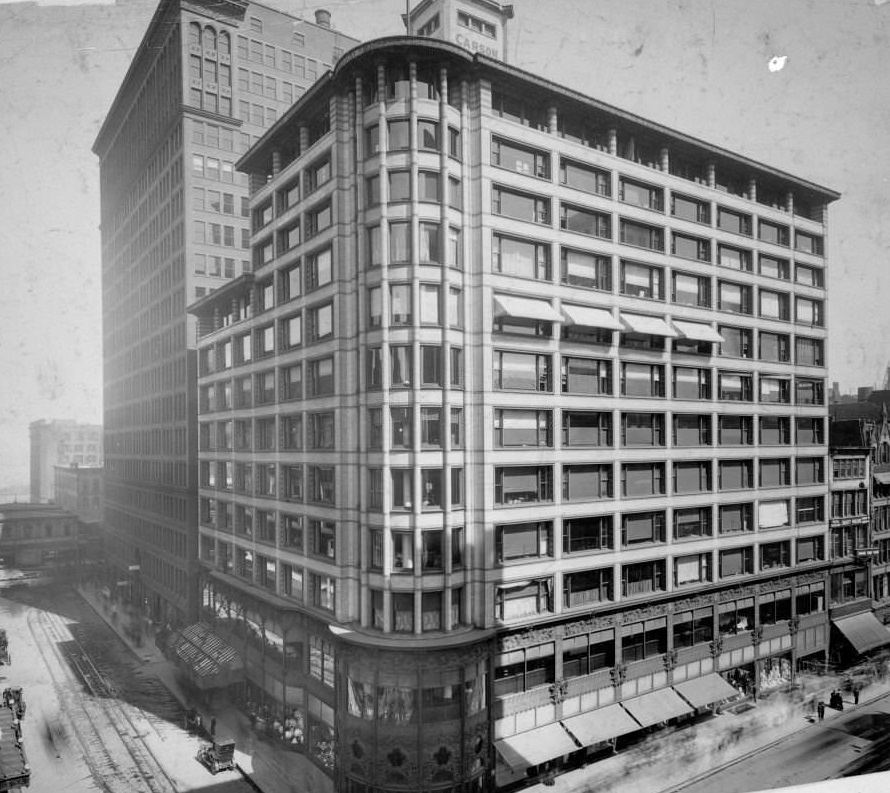 Exterior view of the Fair Store, on the corner of State and Adams Streets in Chicago, 1900s