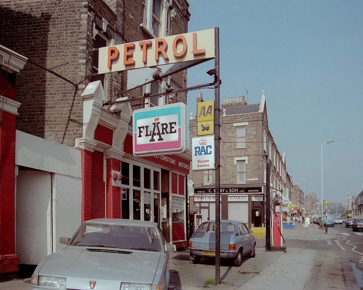 High Road Leytonstone, London 1987