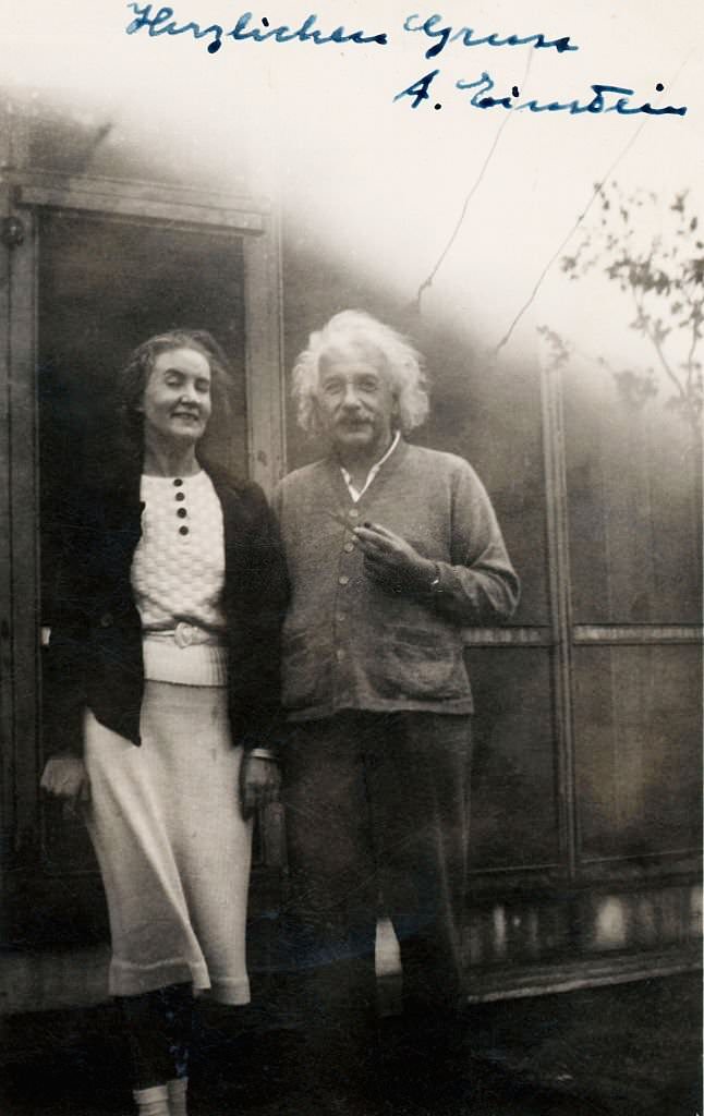 Alert Einstein and Margarita Konenkov