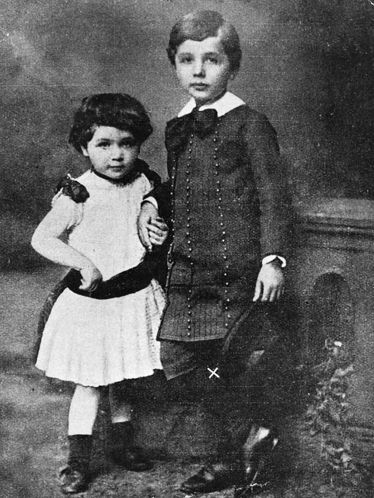 Einstein with his siser Maja when he was 6-year-old