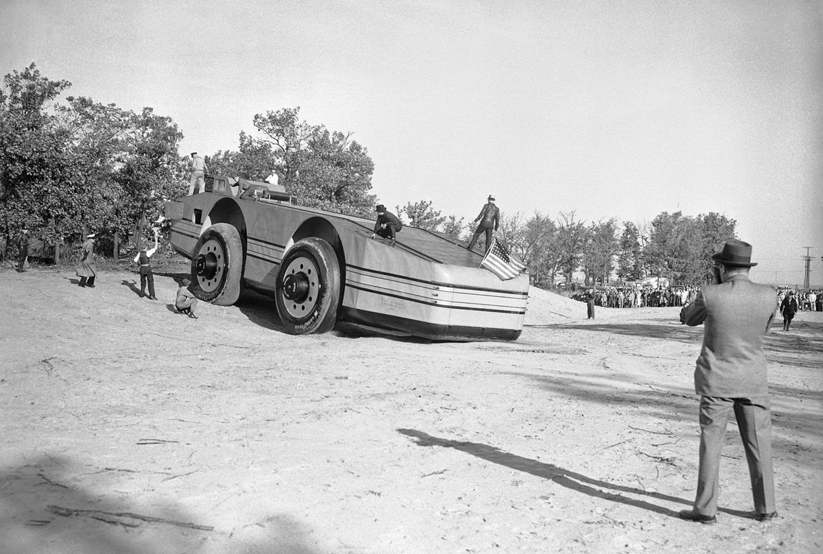 The Antarctic snow cruiser, designed by the search foundation of Armour Institute of Technology in Chicago, undergoing tests in the dunes near Gary, Indiana, on October 26, 1939,