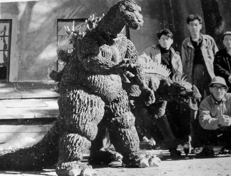 Stunning Behind-the-scene Photos from the Making of the first Godzilla movie, 1954