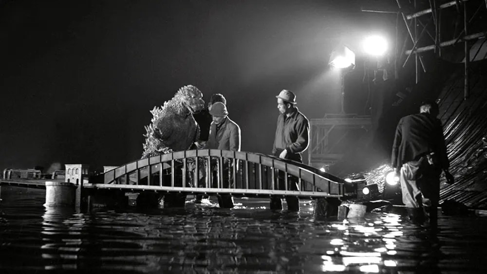 Stunning Behind-the-scene Photos from the Making of the first Godzilla movie, 1954