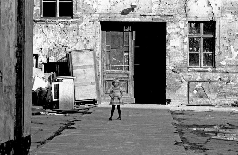 Life in Berlin in 1970 Through the Lens of Heinrich Klaffs