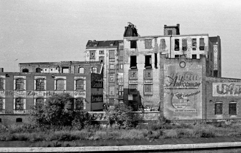 Life in Berlin in 1970 Through the Lens of Heinrich Klaffs