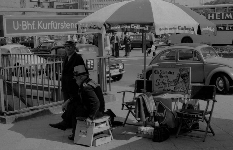 Life in Berlin in 1970 Through the Lens of Heinrich Klaffs