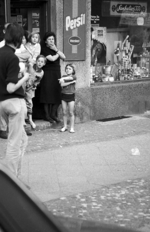 Life in Berlin in 1970 Through the Lens of Heinrich Klaffs