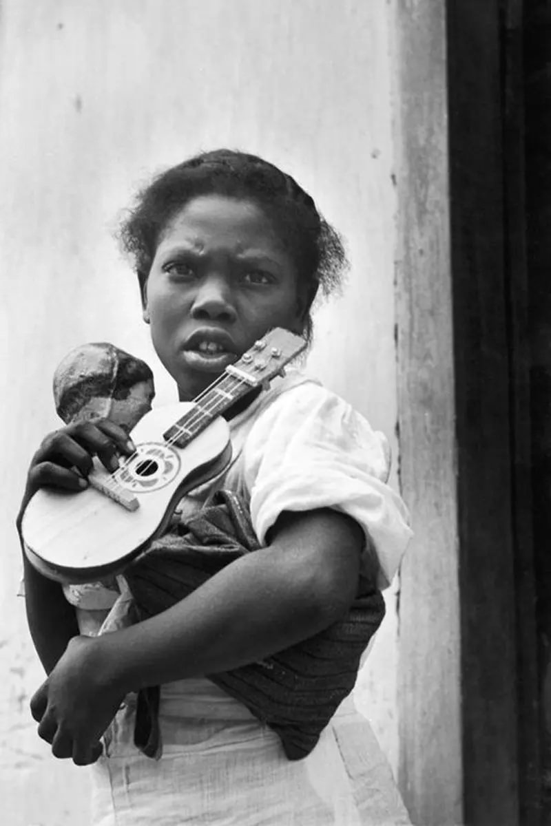 Life of Brazil in the Early 1940s Through the Lens of Genevieve Naylor