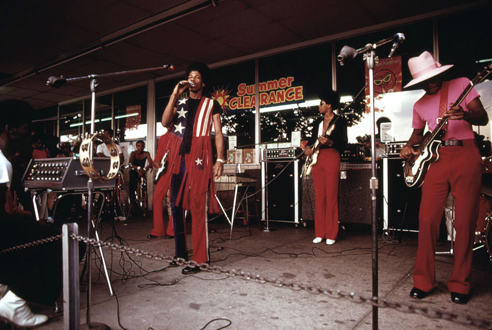 A band performs at the Lake Meadows Shopping Center in Chicago, in August of 1973.