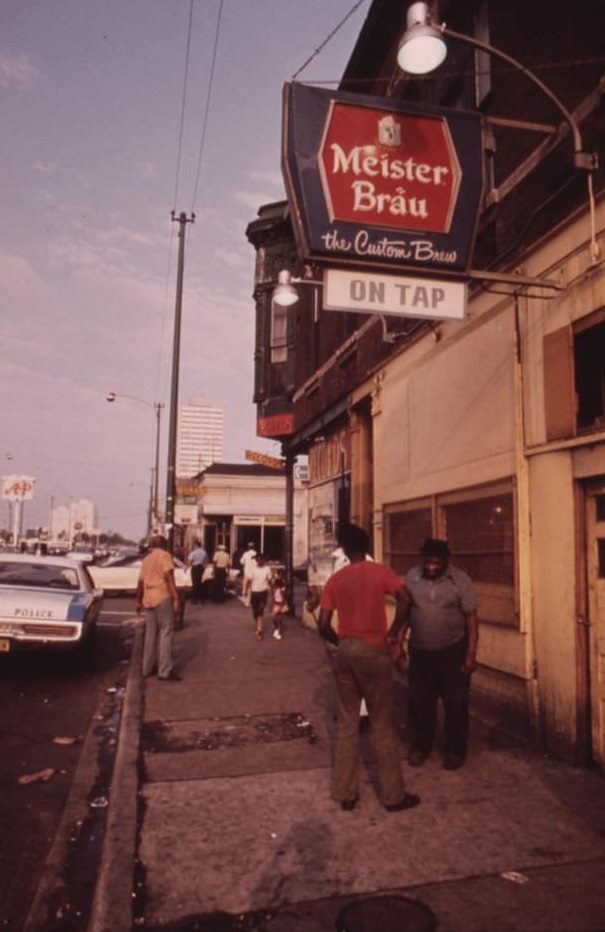 Street scene on 47th Street in South Side Chicago, a busy area where many small Black businesses are located.