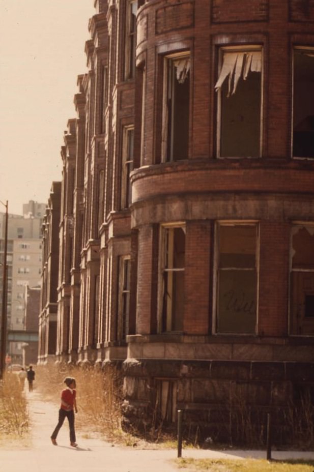 Empty housing in the ghetto On Chicago’s South Side structures such as this have been systematically vacated as a result of fires, vandalism or failure by owners to provide basic tenant services.