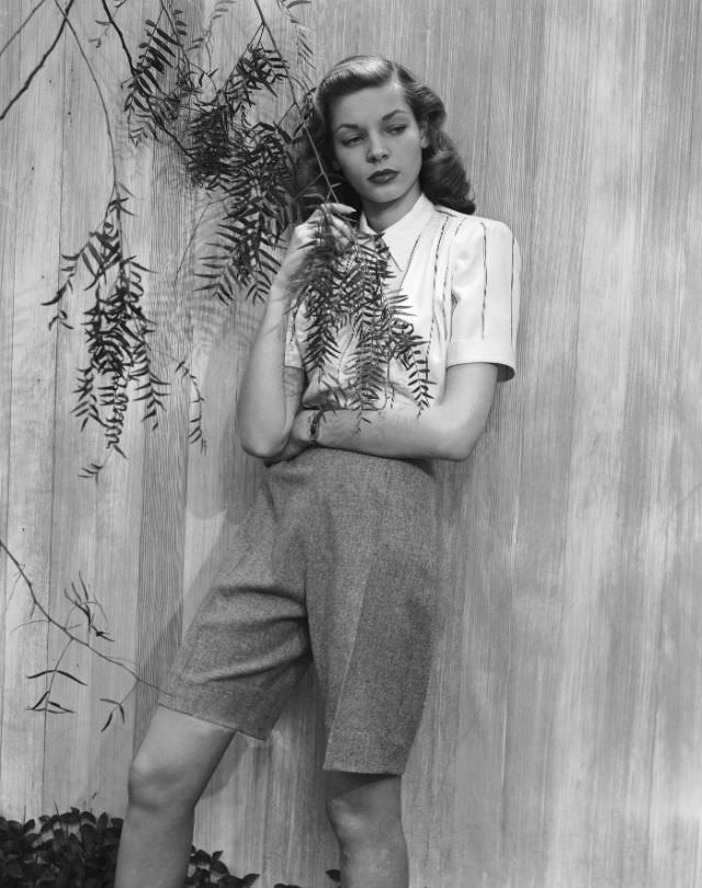 Lauren Bacall, 1943