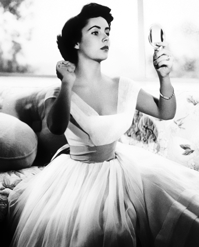 Elizabeth Taylor, 1948