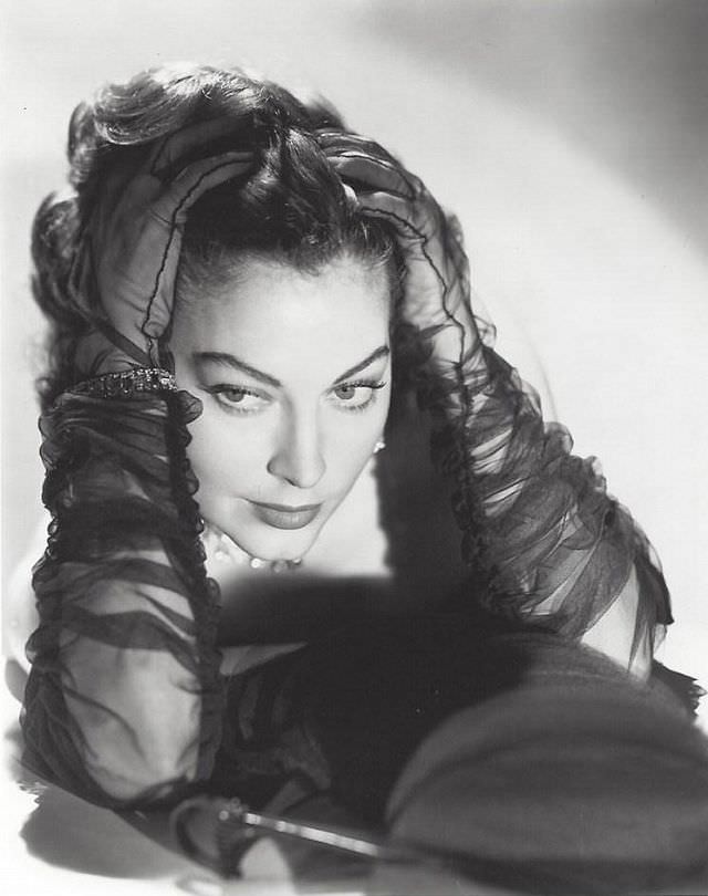 Ava Gardner, 1940s