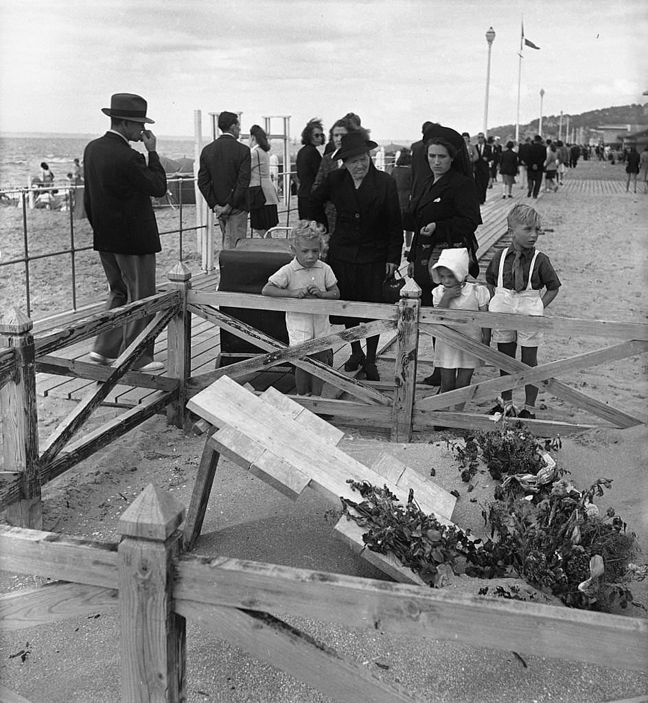 Tomb from a victim from the landing, summer 1946.