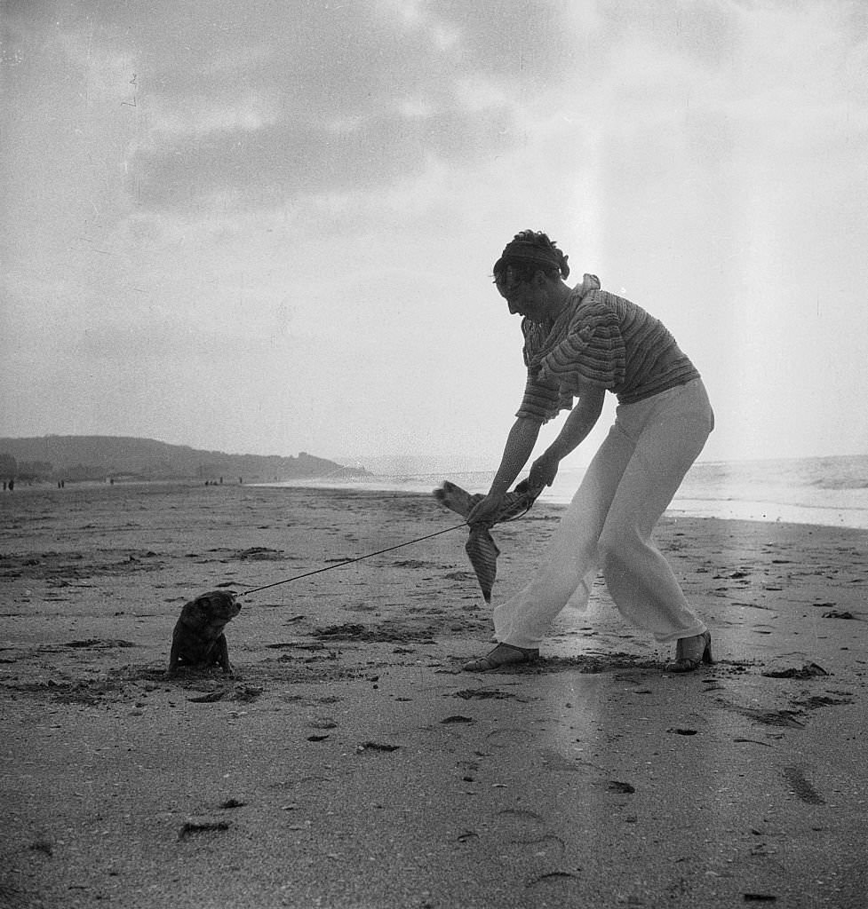 Beach of Deauville, august 1936.