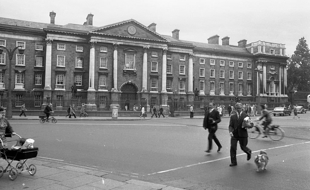 Trinity College, 1971