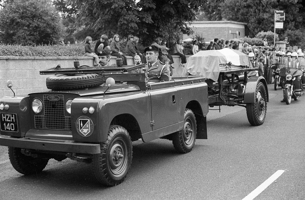 Funeral Of Eamon De Valera, 1975