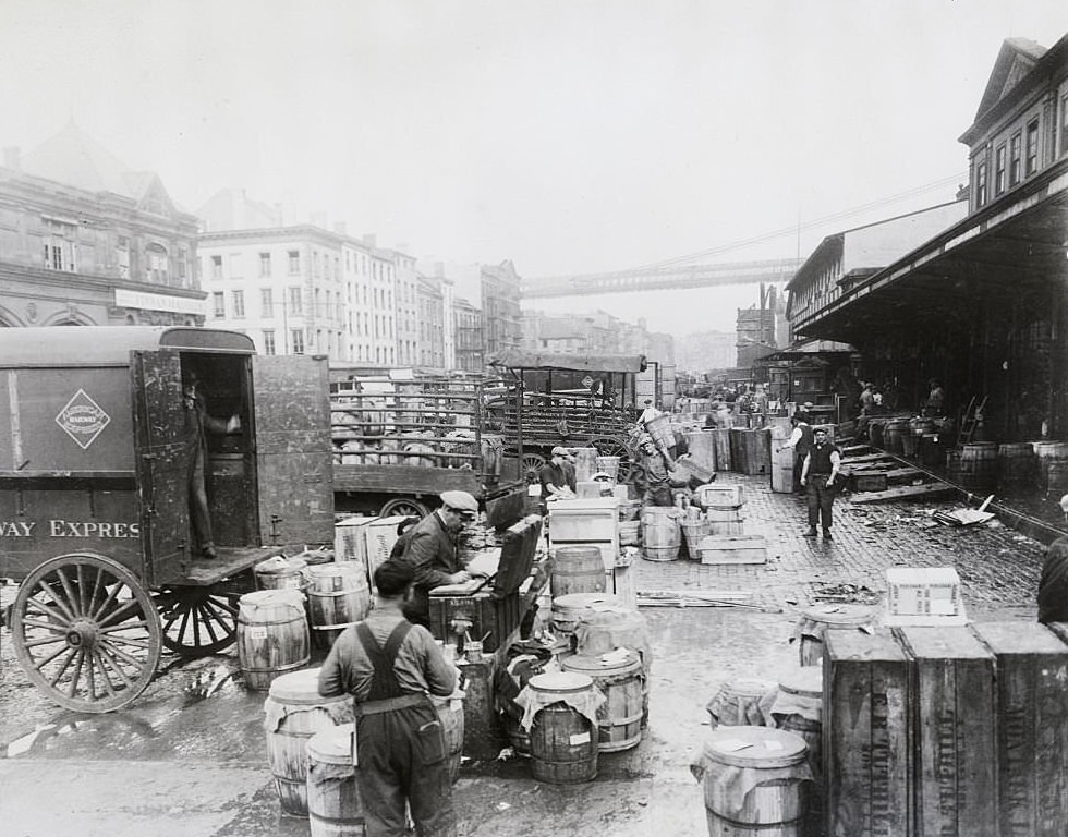Fulton Fish Market, 1924