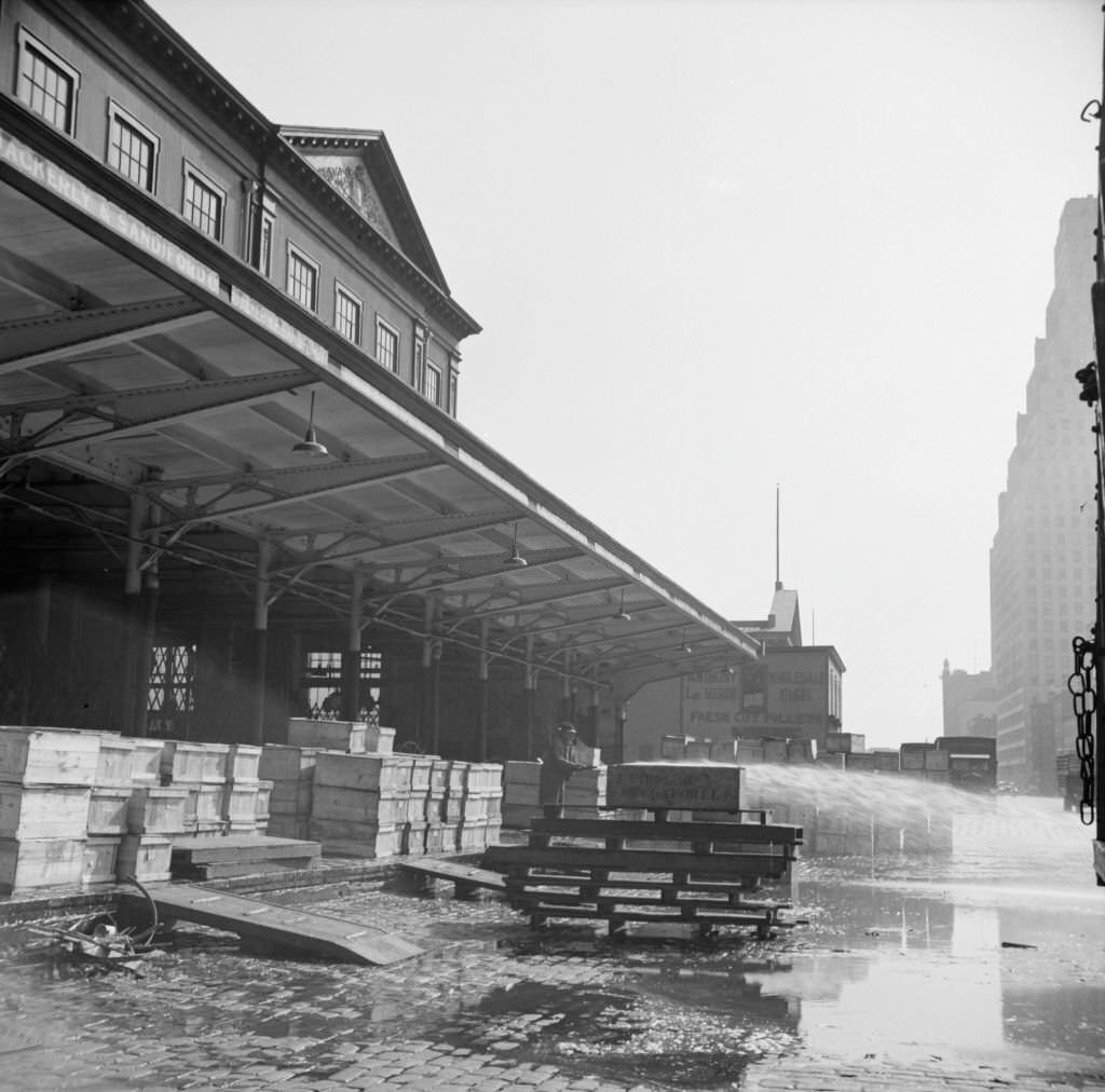 Late evening scene at the Fulton fish market.