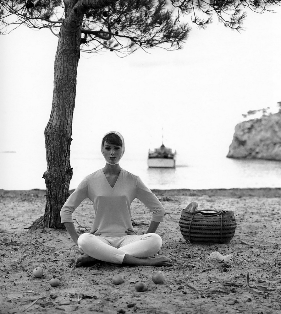 Stunning Fashion Photography by Georges Dambier from the 1950s