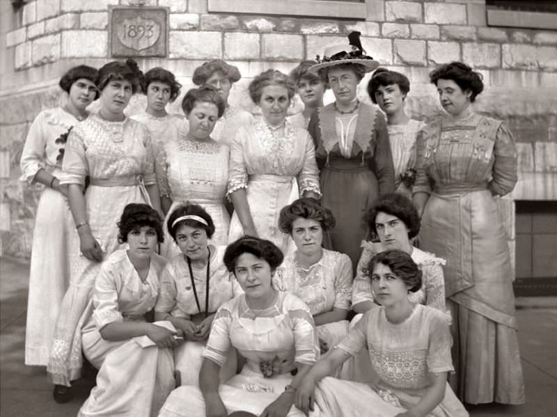 Spectacular Group Photos from the Early 20th Century