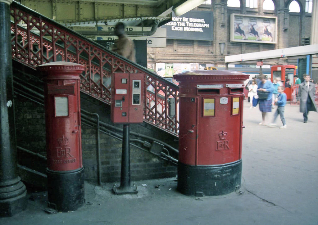 Liverpool St station, 1987.