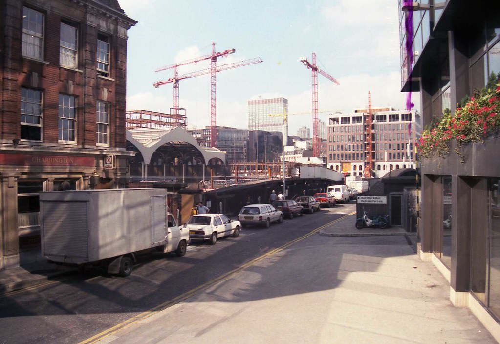 Pindar St Friday, 18 Sept 1987 Late morning.