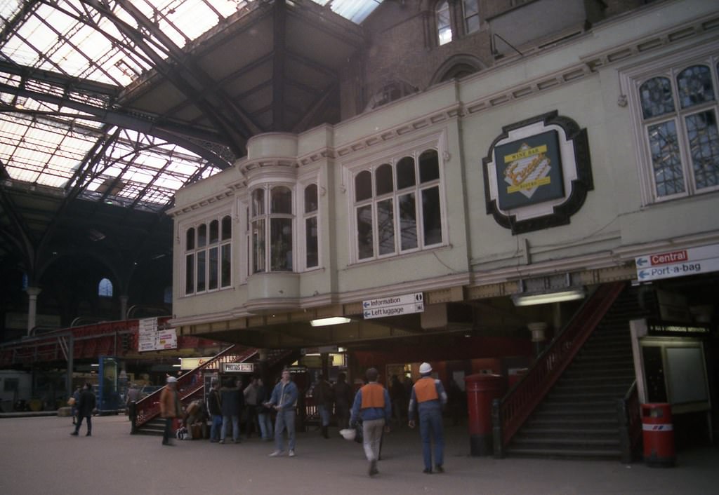 Liverpool St Station, 1988.