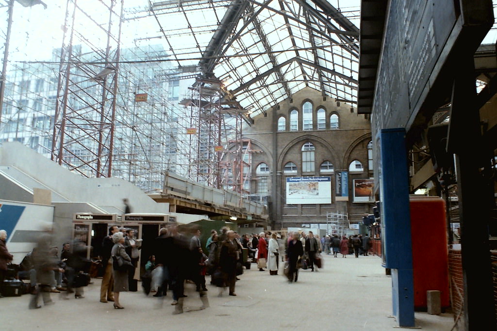 Liverpool St Station, 3 Feb, 1989
