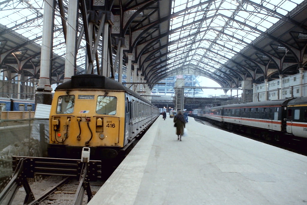 Liverpool St Station, 3 Feb, 1989