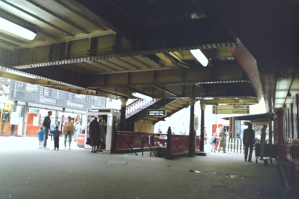 Liverpool St Station 2 April, 1988