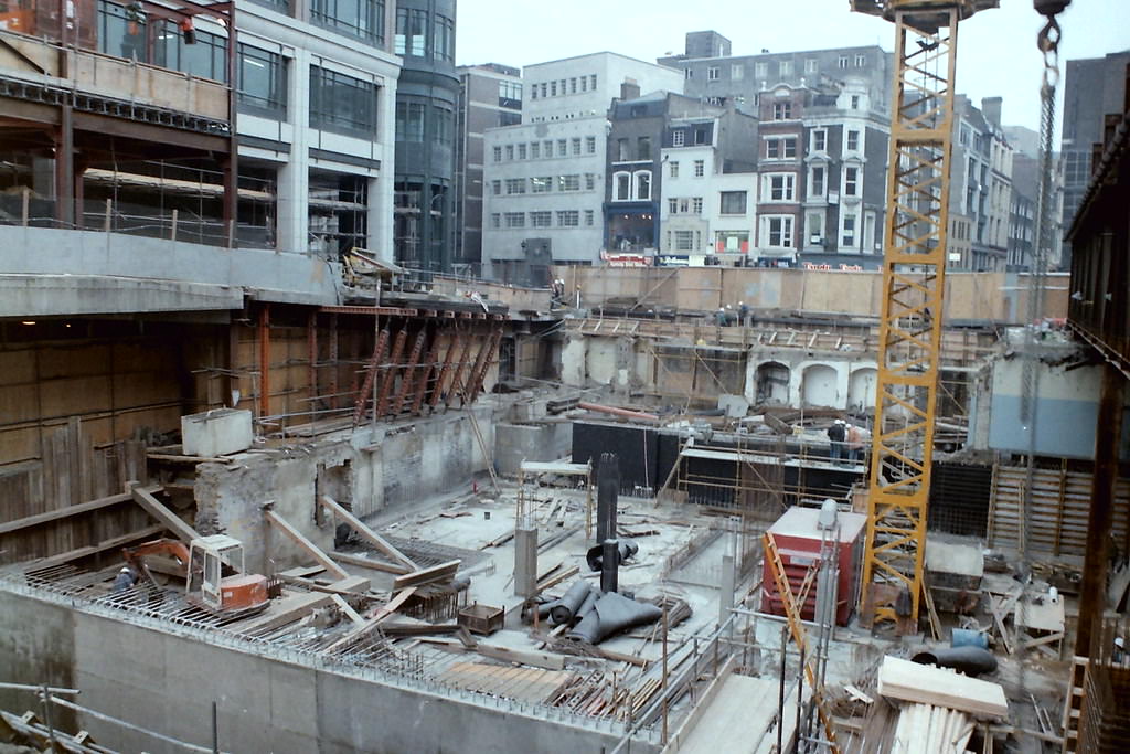 Liverpool St Station.3 Feb, 1989