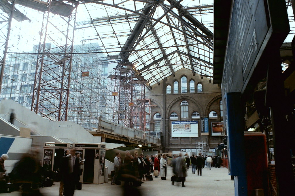 Liverpool St Station.3 Feb, 1989