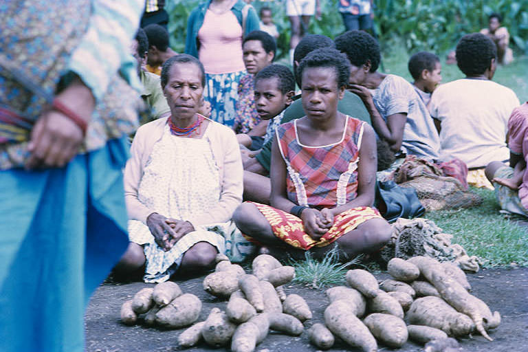 Fabulous Photos Show Life in Papua New Guinea in the 1970s