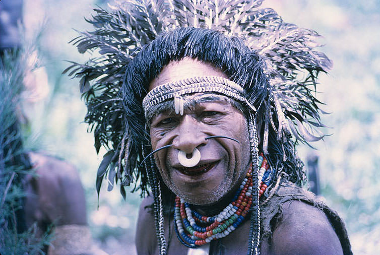 Fabulous Photos Show Life in Papua New Guinea in the 1970s