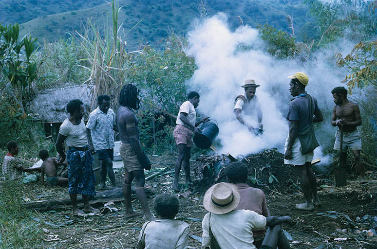 Fabulous Photos Show Life in Papua New Guinea in the 1970s