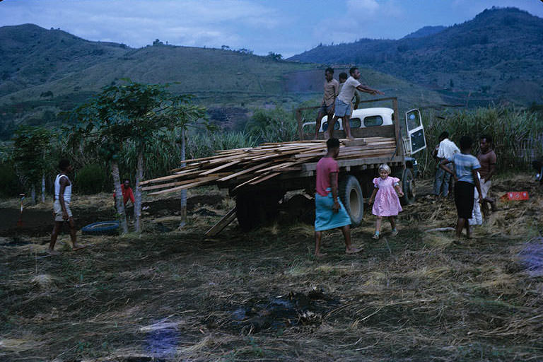 Fabulous Photos Show Life in Papua New Guinea in the 1970s