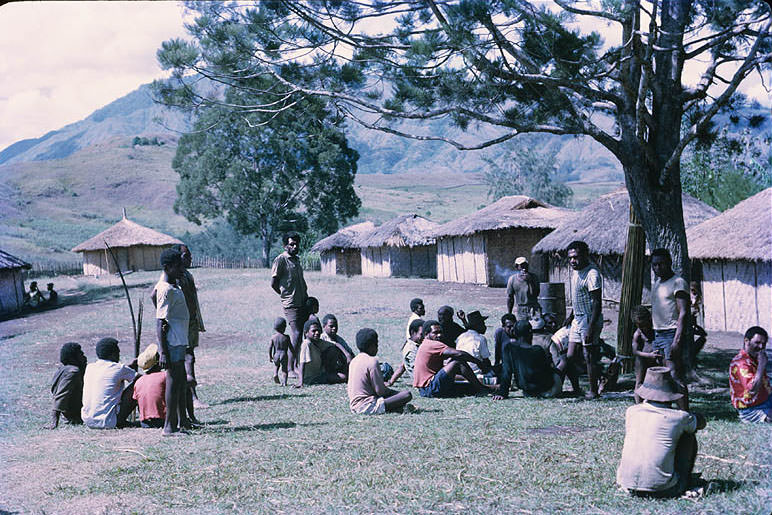 Fabulous Photos Show Life in Papua New Guinea in the 1970s