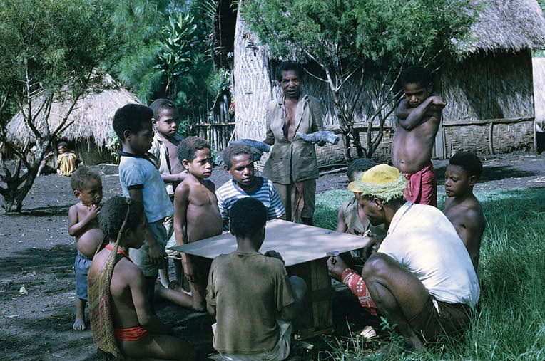 Fabulous Photos Show Life in Papua New Guinea in the 1970s