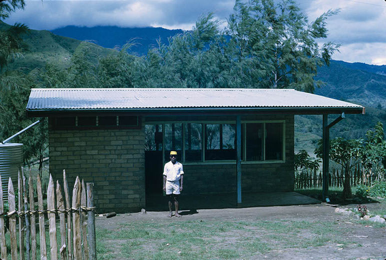 Fabulous Photos Show Life in Papua New Guinea in the 1970s