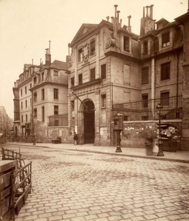 St. Lazare – Fbg. St. Denis 107, 1900.