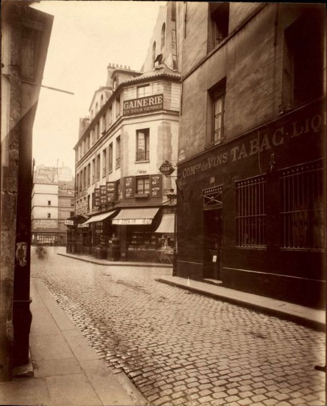 La Rue Beaubourg, 1901.