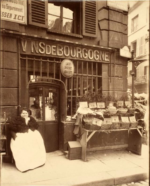 Au Port Salut – Cabaret Rue des Fosses St. Jacques, 1903.